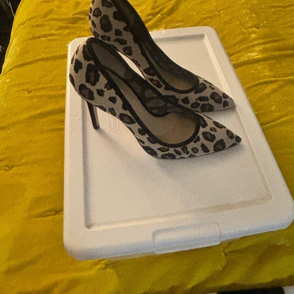 Leopard heels - Picture 2 of 4